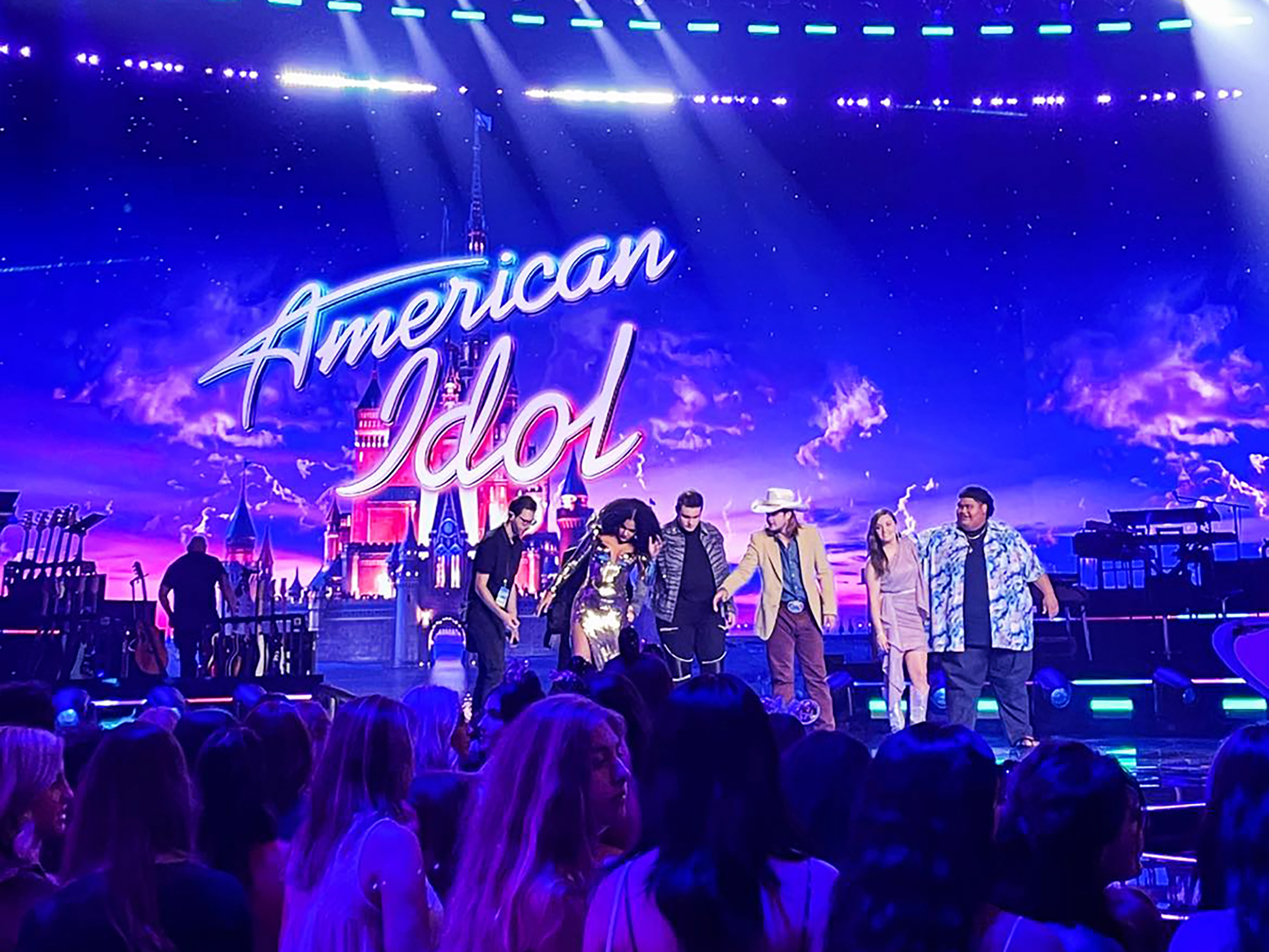 We’re Going To Hollywood! How to See American Idol Live Lively by Laura